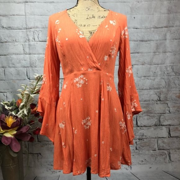New Free People Jasmine embroidered faux wrap surplice trumpet sleeve mini dress - Picture 7 of 16